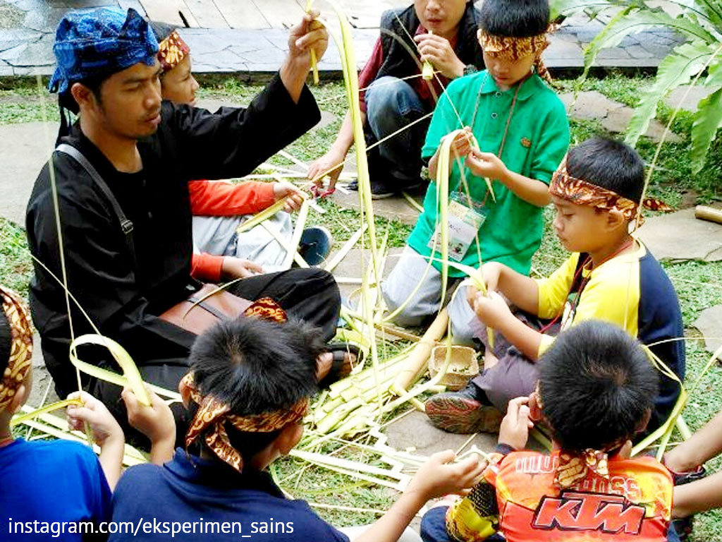 Labirin Rumbai Bermain di Labirin Mini Super Keren | GOERS