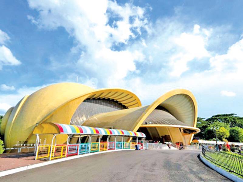 Taman Mini Indonesia Indah (TMII)